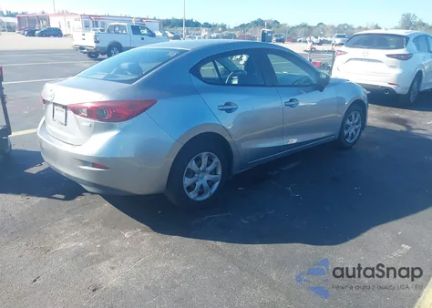 2015 Mazda Mazda3 I Sv z USA, uszkodzony, nr VIN JM1BM1T72F1236275